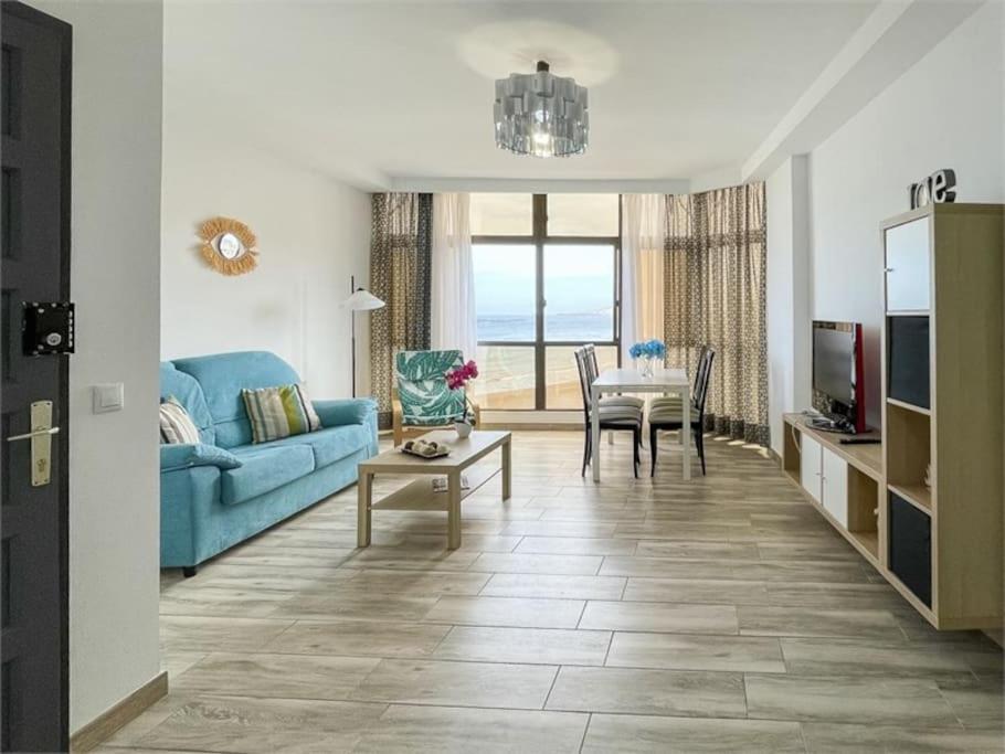 Beachfront Apartment Incl Highspeed Wifi เมเลนารา ภายนอก รูปภาพ