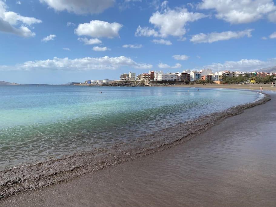 Beachfront Apartment Incl Highspeed Wifi เมเลนารา ภายนอก รูปภาพ